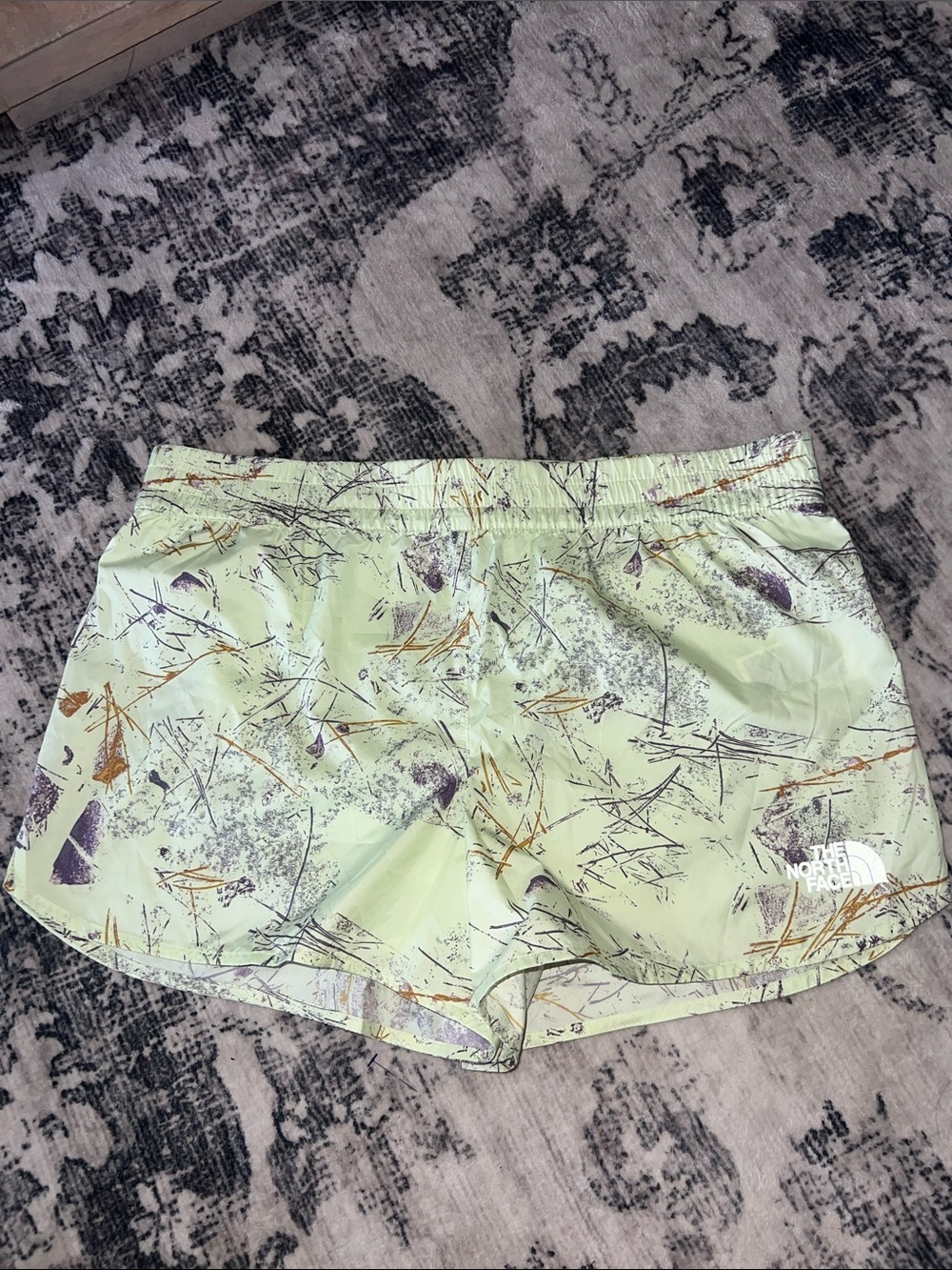 The North Face Women's Light Green Nature-Print Athletic Shorts